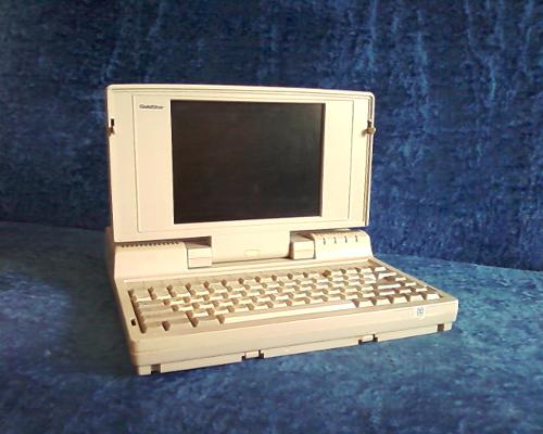 Прошлое лэптопов, ещё не очень ноутбуков.
